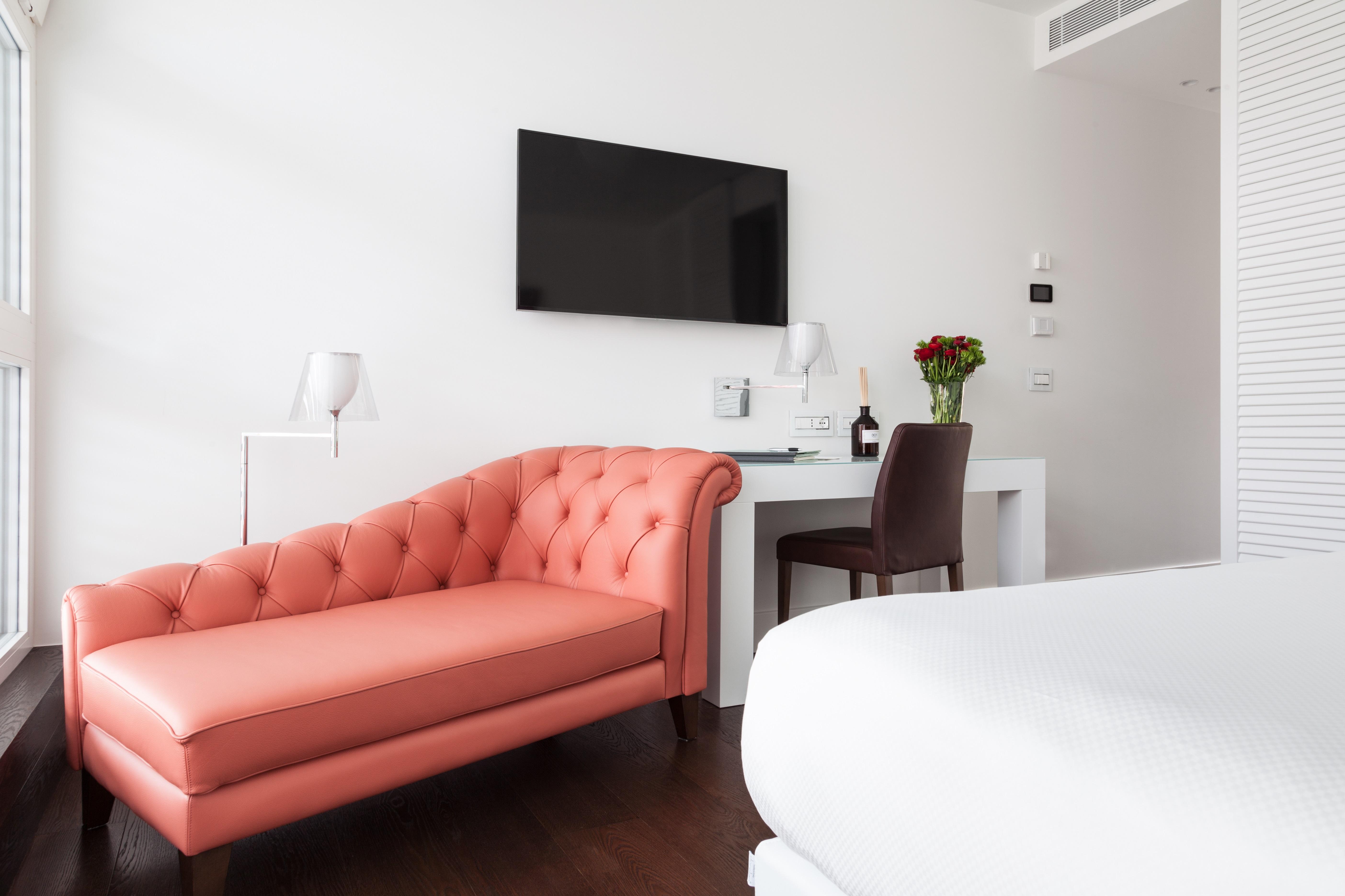 Magna Pars L'Hotel A Parfum, Small Luxury Hotels Of The World Milano Exteriör bild A room at the hotel