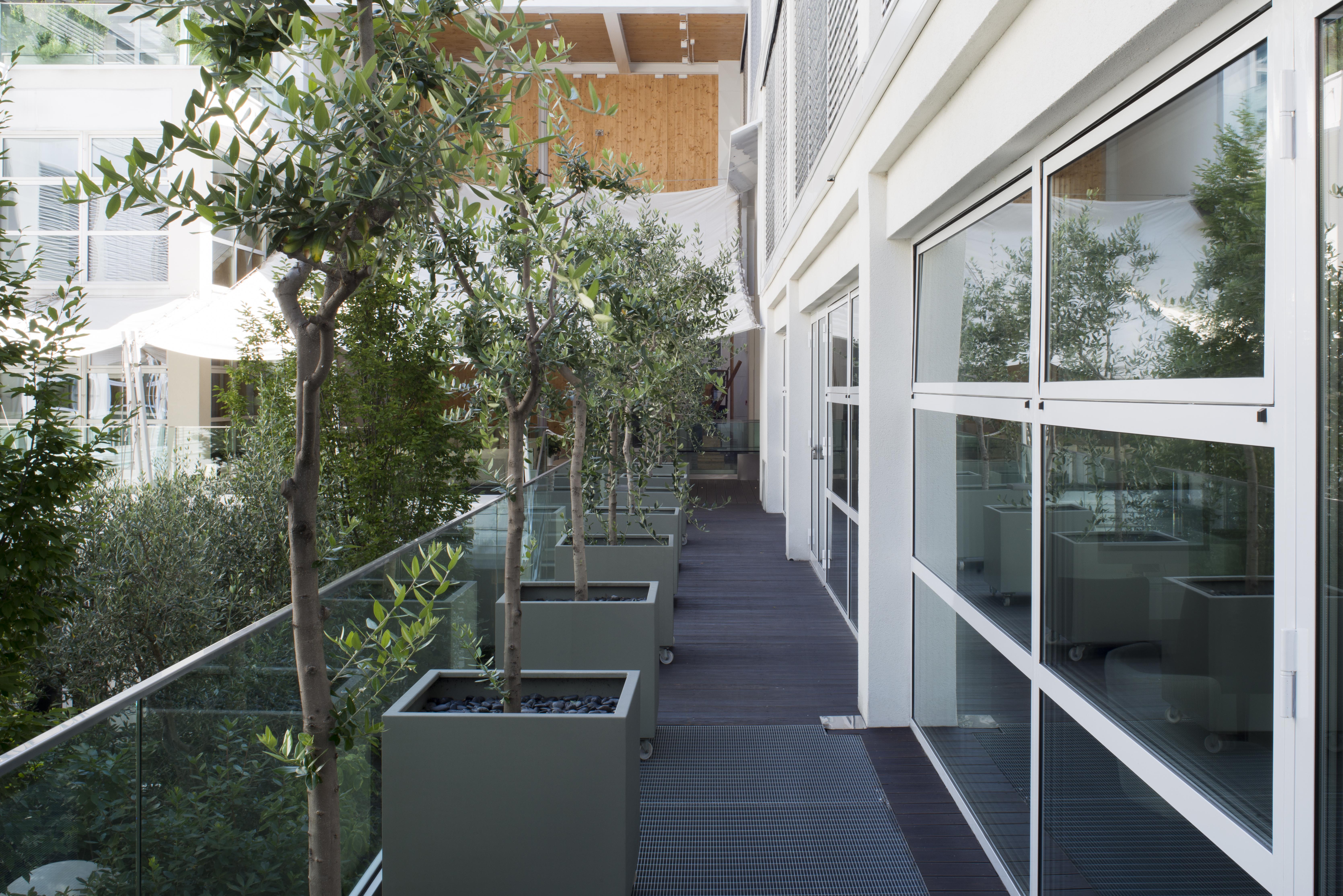 Magna Pars L'Hotel A Parfum, Small Luxury Hotels Of The World Milano Exteriör bild The interior of the building